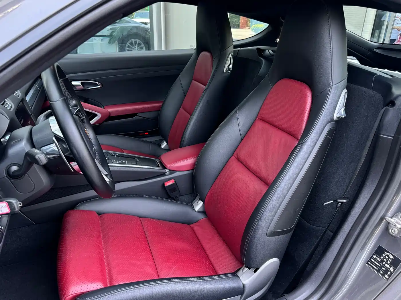 Porsche 718 2016 Cayman 2.0T фото 14