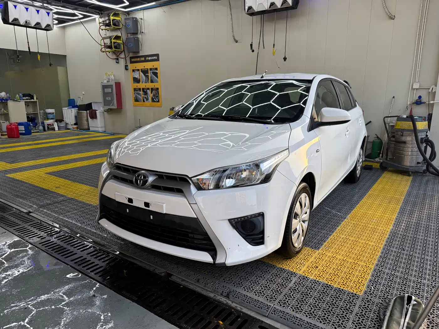 Toyota YARiS L Zhi Xuan 2016 1.5E Auto Sport Edition