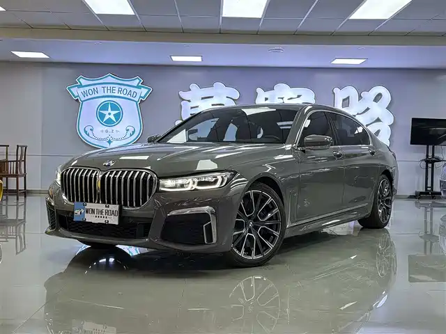 BMW 7 Series 2021 Model 740Li Leading M Sport Package