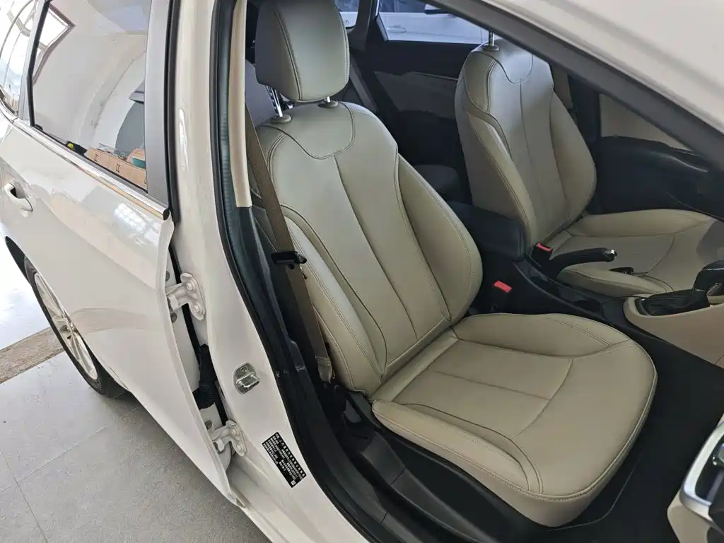 Buick Excelle GT 2018 2019 15T DCT Connected Elite (China V)