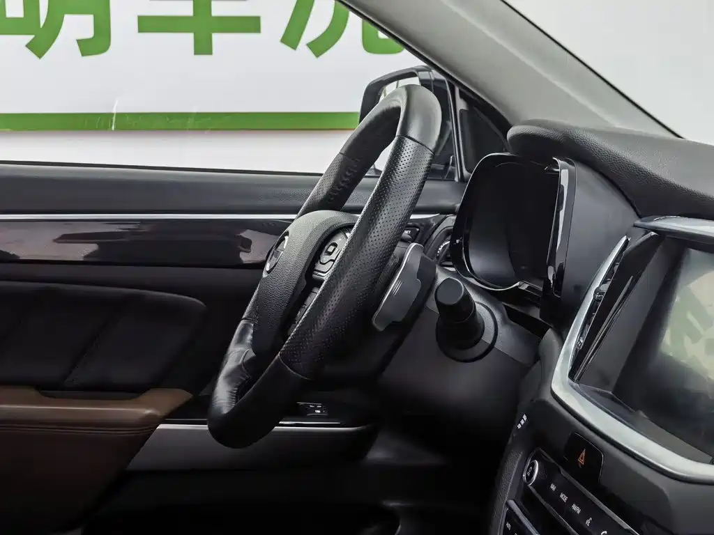 GAC Trumpchi Trumpchi GS7 2017 2017 320T 2WD Luxury Smart Connect