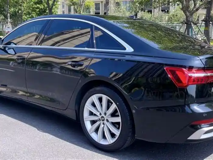 Audi A6L 2023 45 TFSI Premium Selection Dynamic фото 4