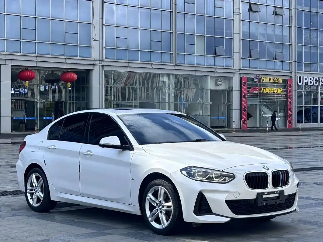 BMW 1 Series 2020 Model 120i M Sport Package фото 3