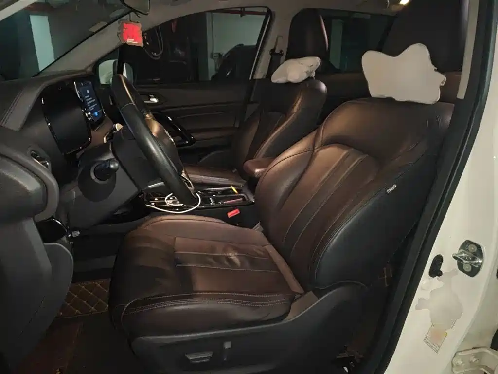 GAC Trumpchi Trumpchi GS4 2018 235T Automatic 2WD Luxury Smart Connect Million Commemorative Edition фото 8