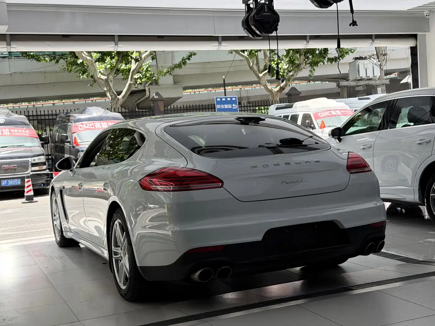 Porsche Panamera 2016 Panamera Executive Edition 3.0T фото 25