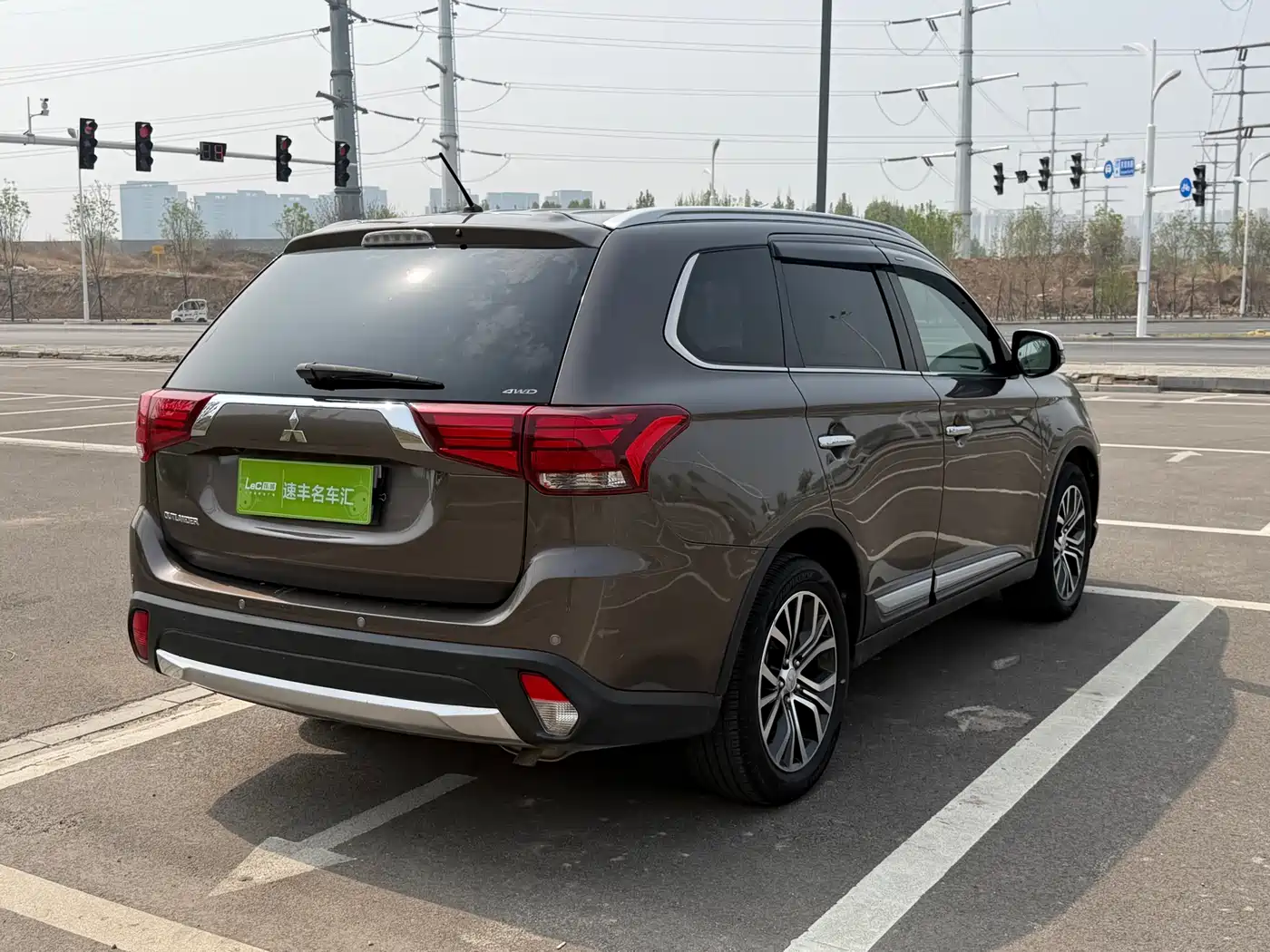 Mitsubishi Outlander (Import) 2016 2.4L 4WD Elite 5-seater фото 7