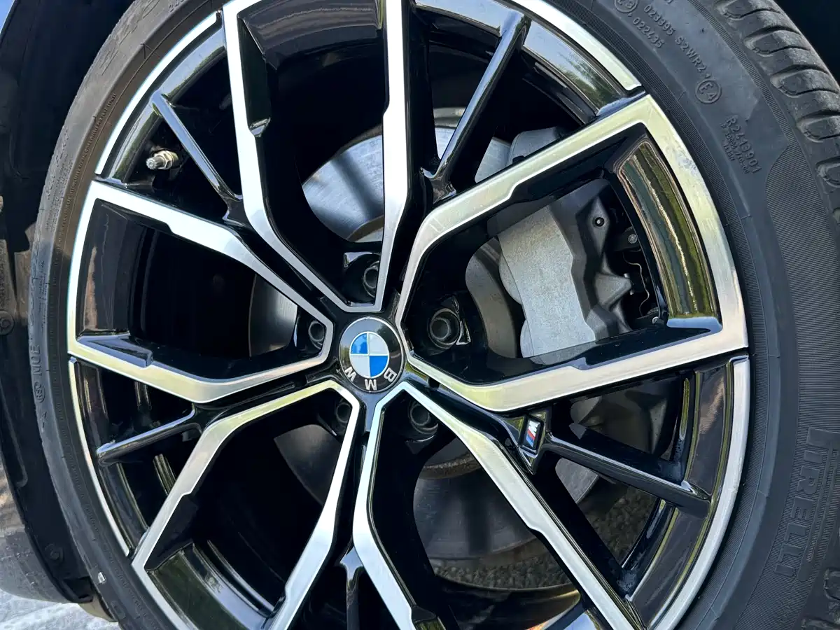 BMW 5 Series 2021 530Li Premium M Sport Package фото 17