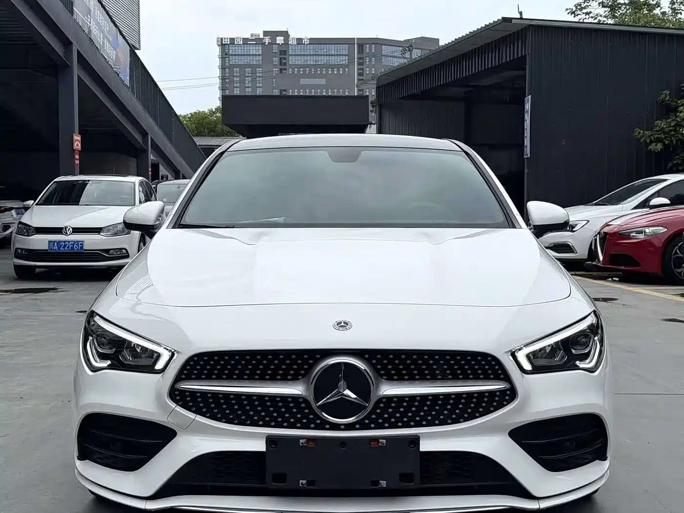 MERCEDES-BENZ CLA