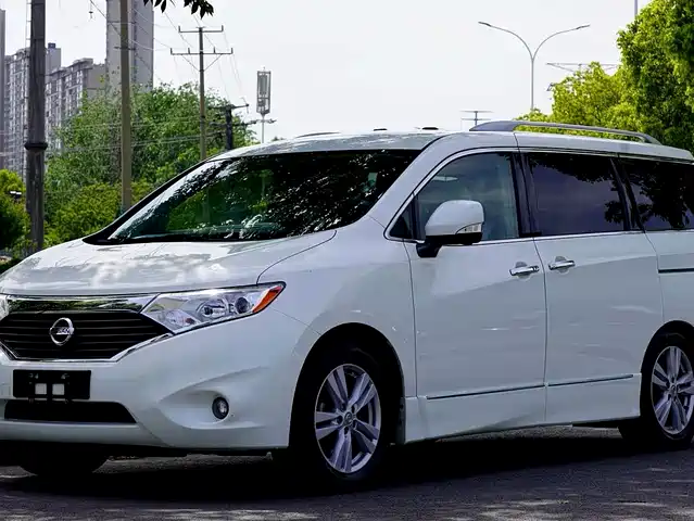 Nissan Quest 2015 3.5L SL — фото 1