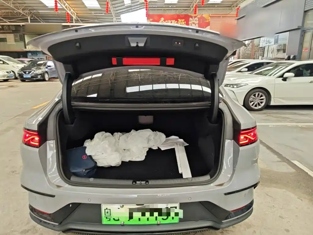 BYD Han 2025 2025 DM-i Smart Driving Edition 125KM LiDAR Flagship