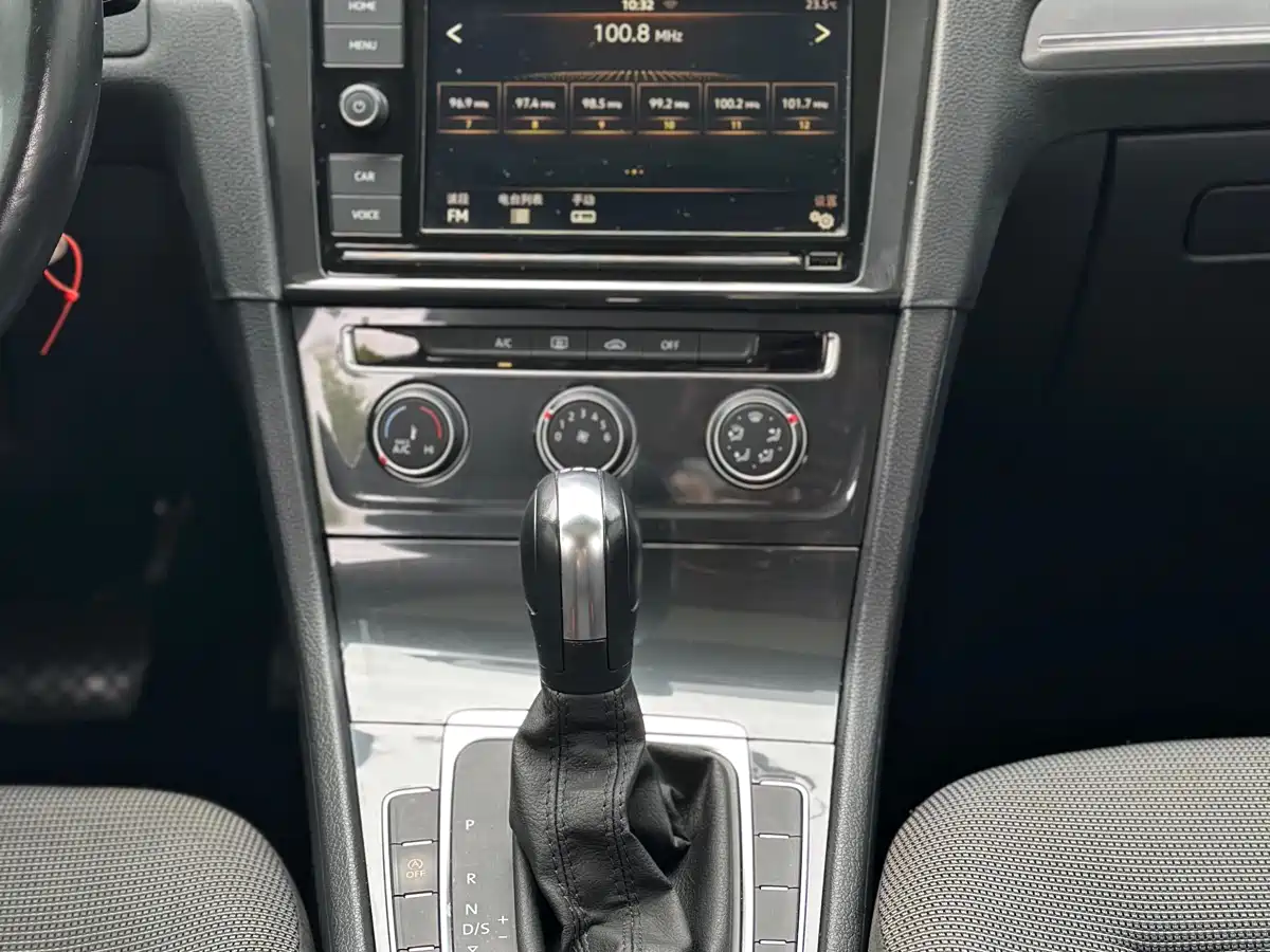 Volkswagen Golf 2019 280TSI DSG Comfort China VI фото 21