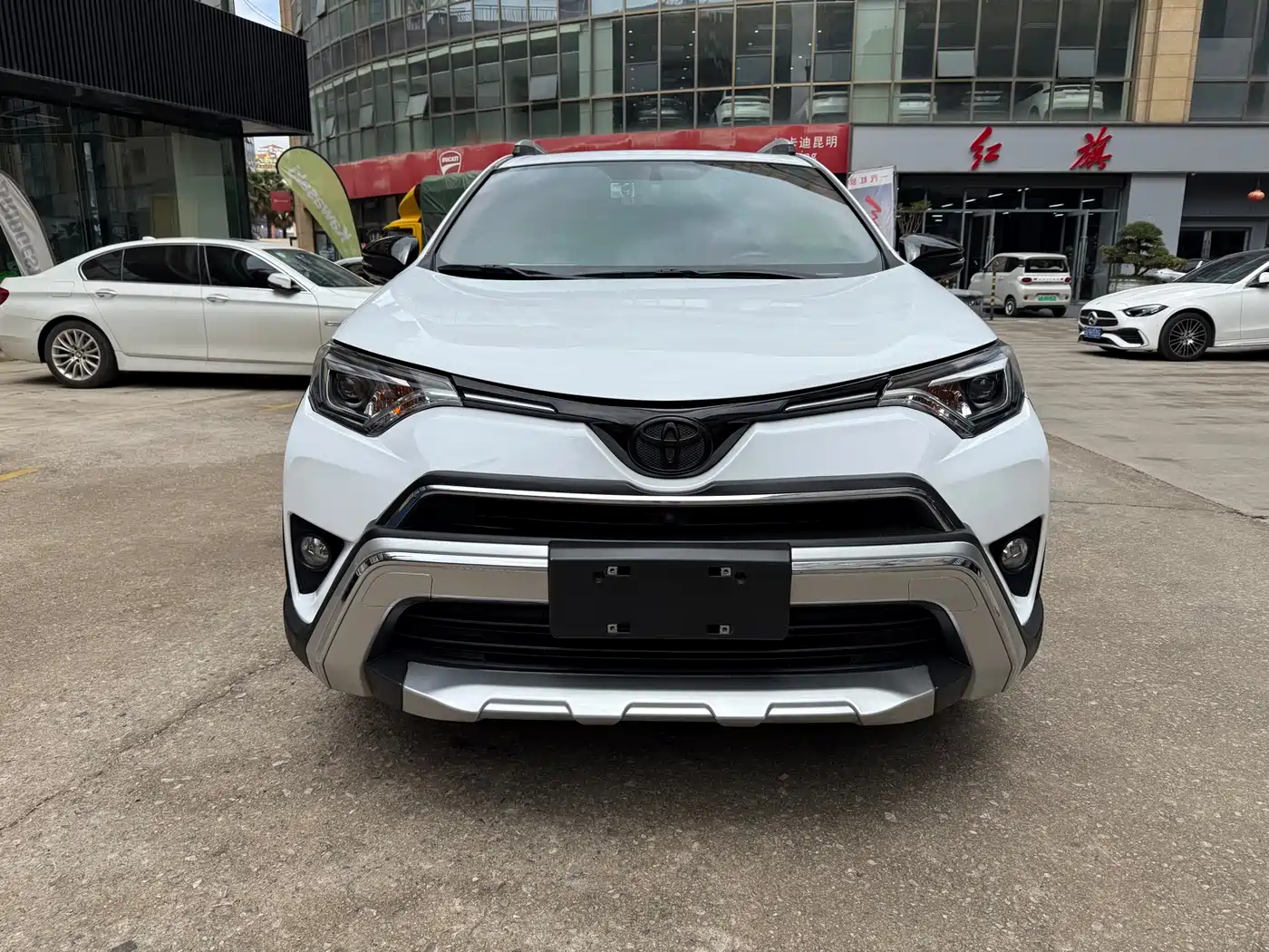 Toyota RAV4 Rongfang 2019 2.0L CVT 2WD Style X Limited Edition China VI фото 2