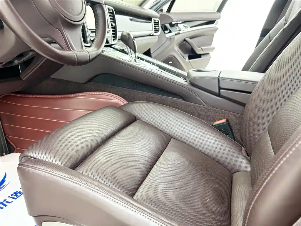 Porsche Panamera 2016 Panamera Edition 3.0T фото 18