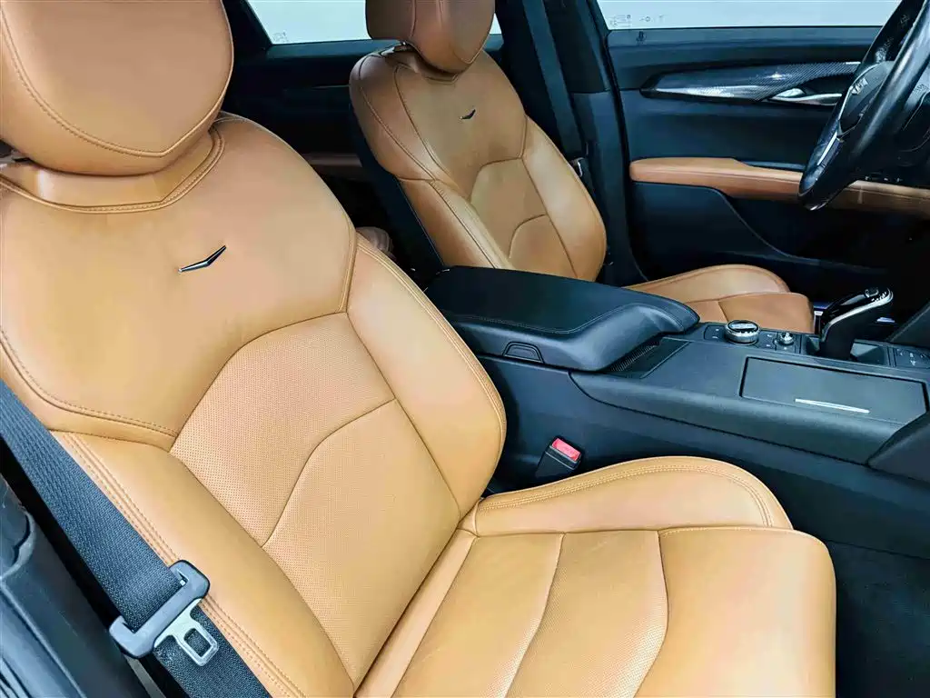 Cadillac CT6 2020 28T Luxury фото 28