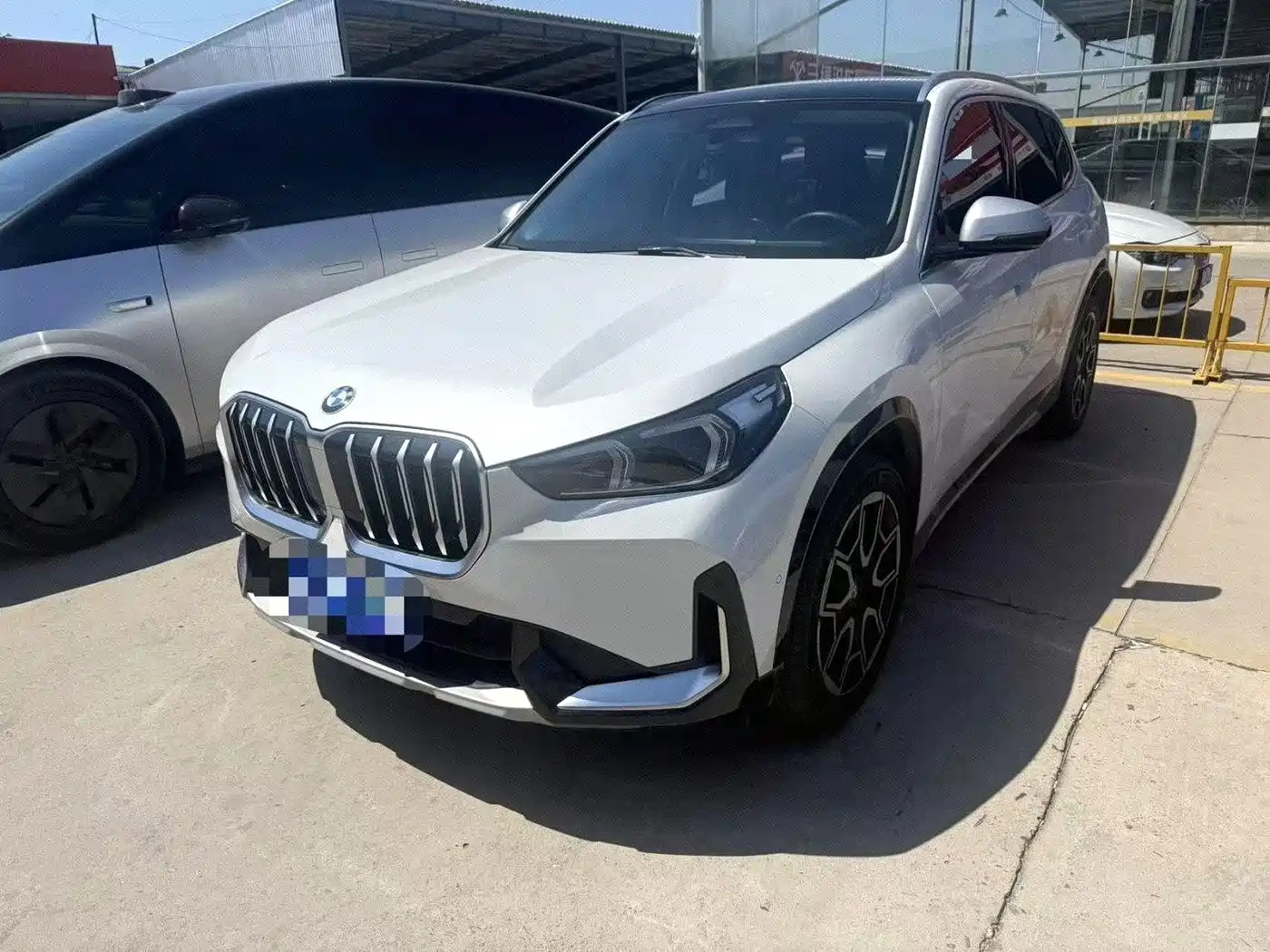 Фото 1 - BMW X1