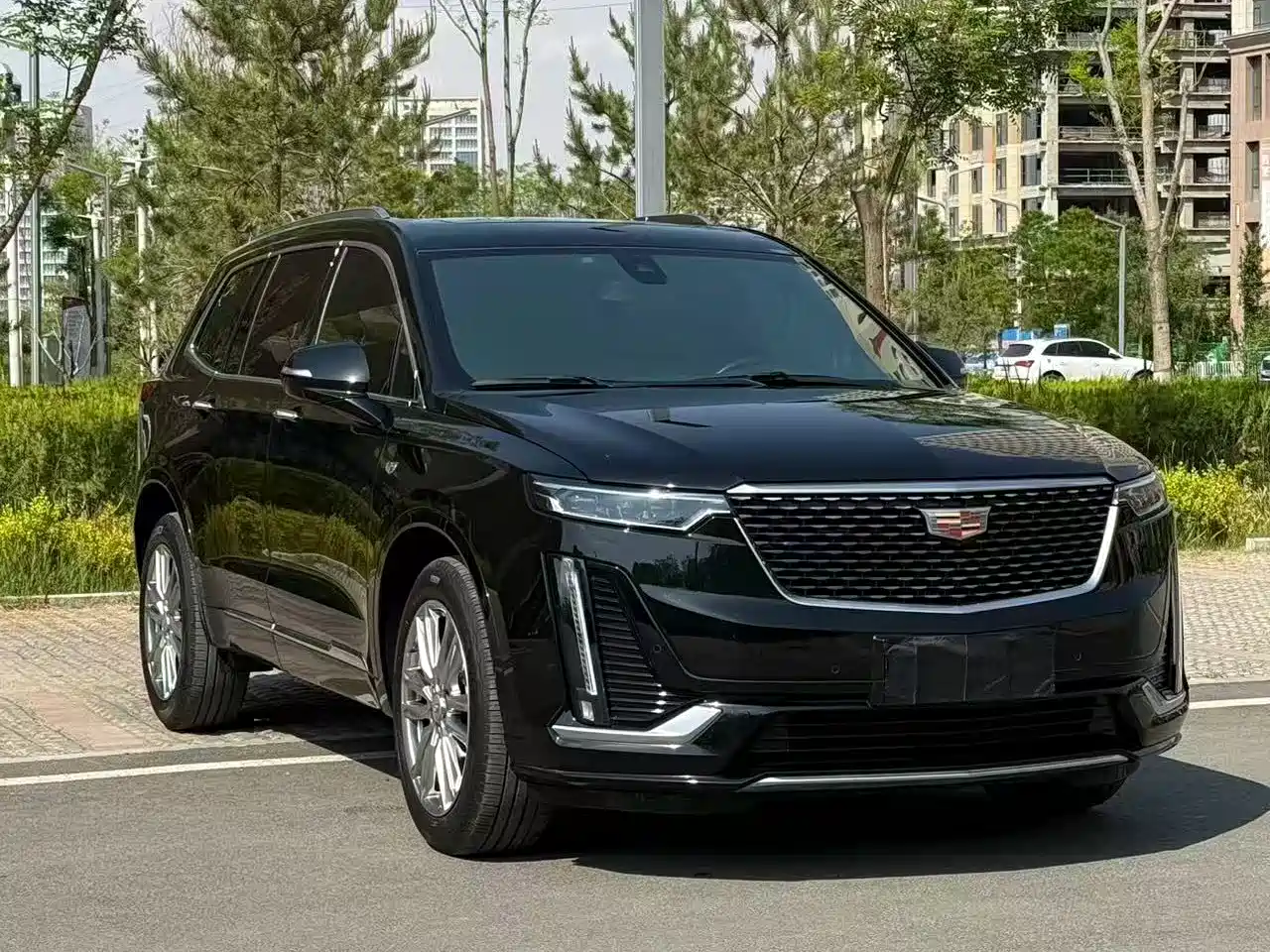 Cadillac XT6 2021 2.0T 7-seater 4WD Luxury фото 3