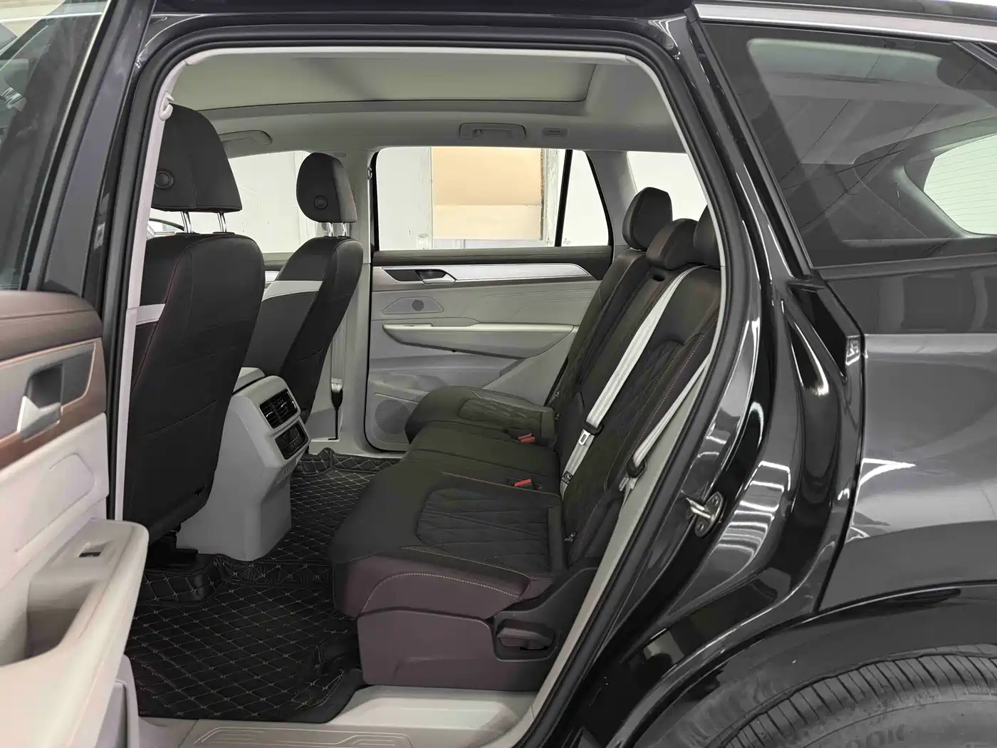 Volkswagen Talagon 2023 380TSI 4WD R-Line Touring Edition фото 5