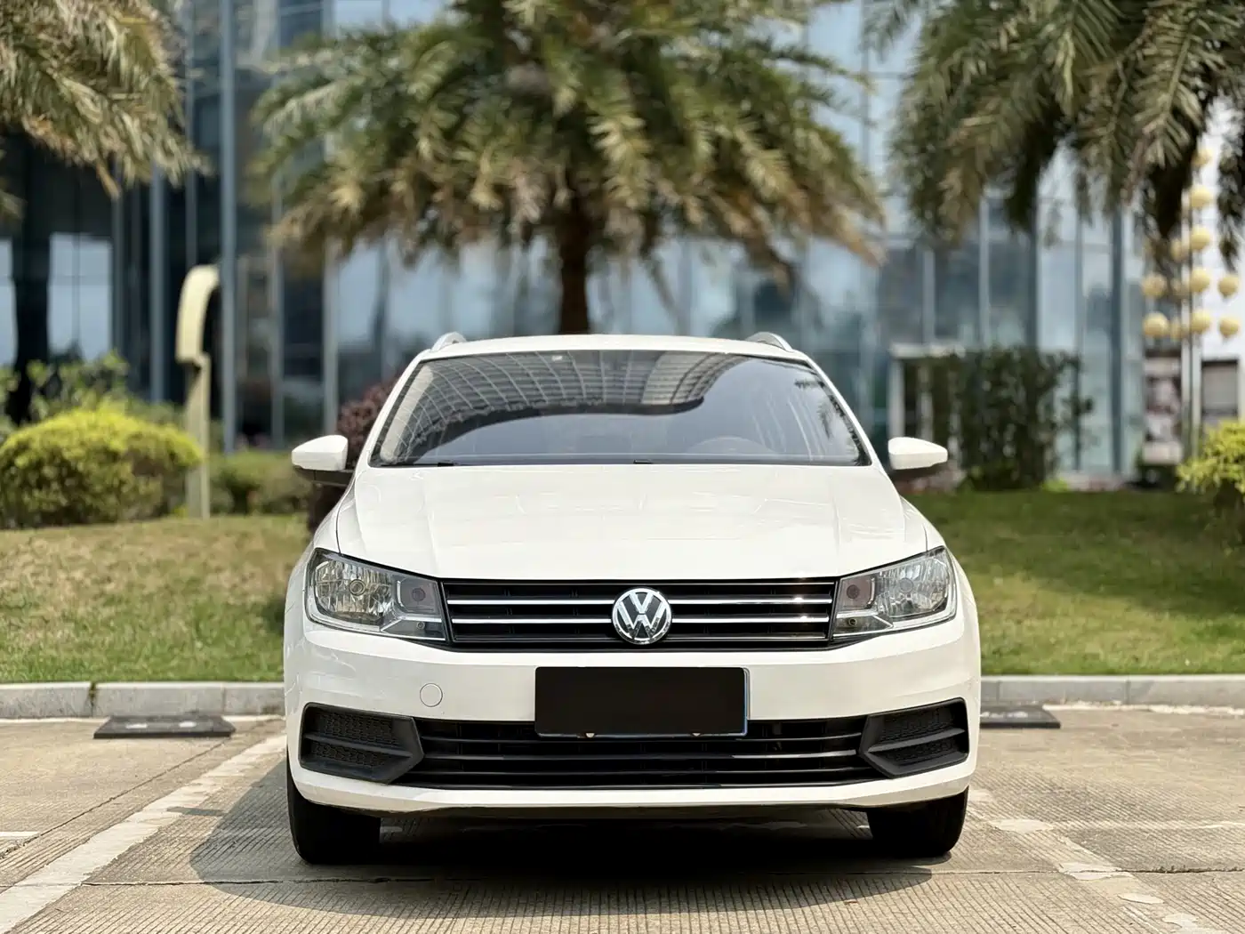 Volkswagen Santana 2017 Gran Santana 1.6L Auto Trendline фото 2