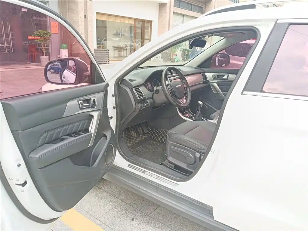 Haval H2 2016 Red Label 1.5T Manual 2WD Luxury фото 14
