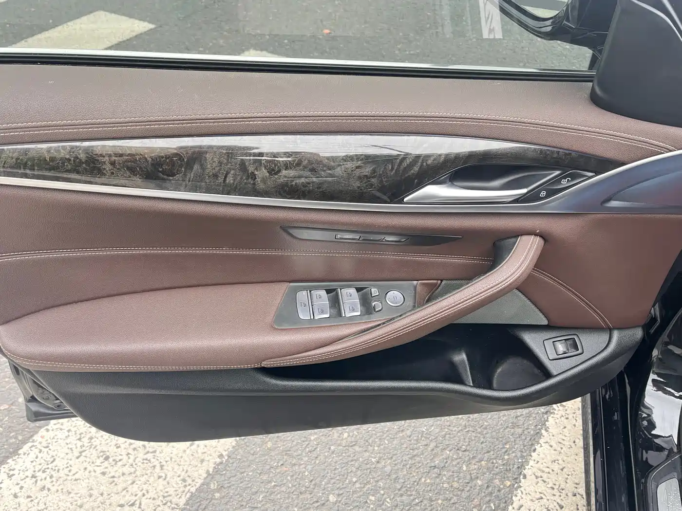 BMW 5 Series 2021 525Li M Sport Package фото 4