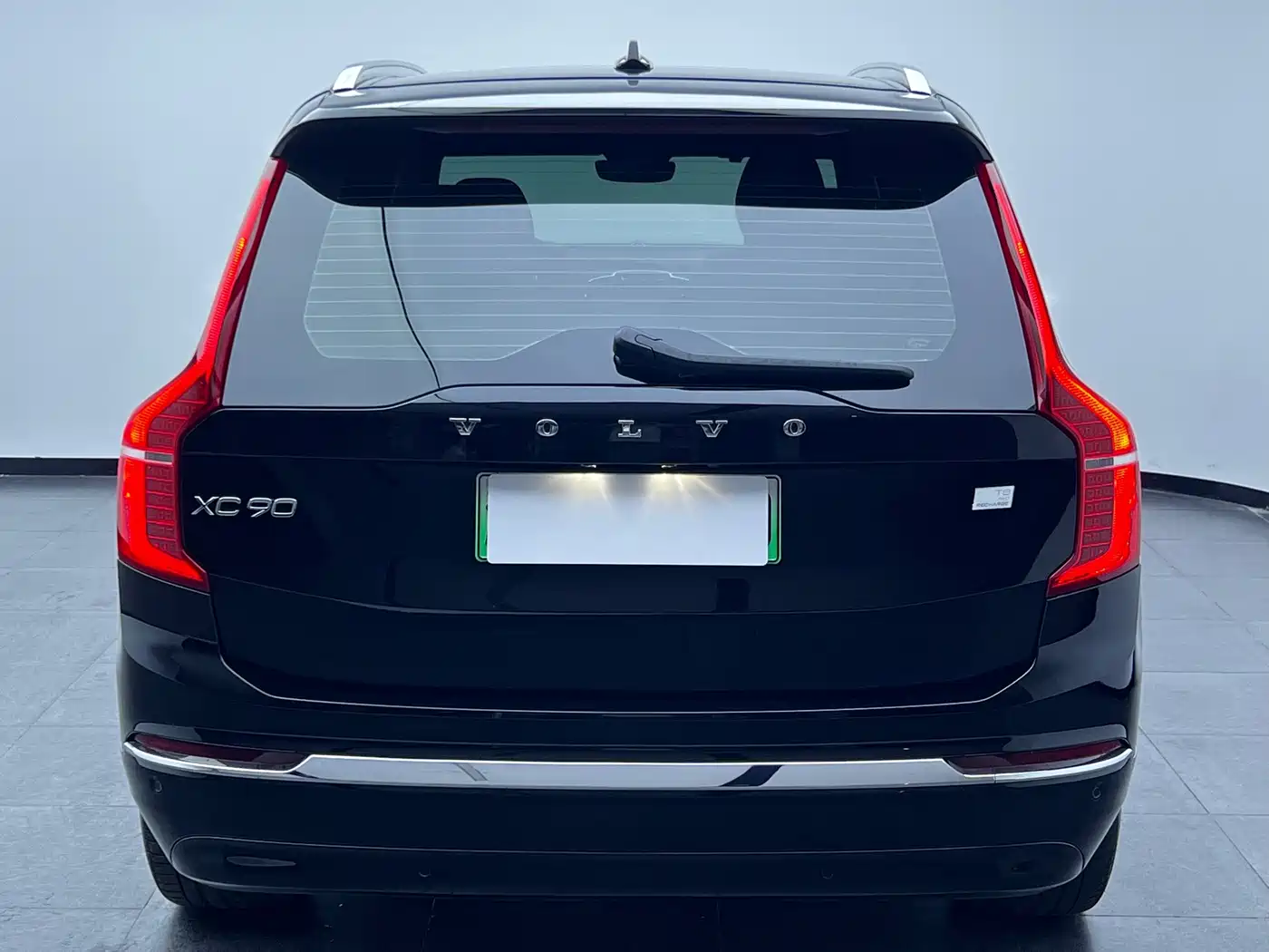 Volvo XC90 Plug-in Hybrid 2024 2024 T8 Premium Luxury 7-Seater