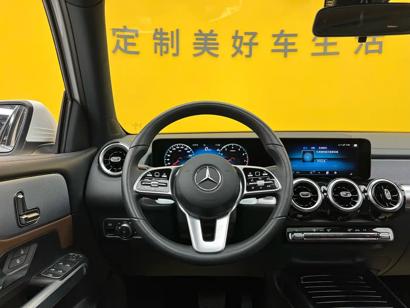 Mercedes-Benz GLB 2023 GLB 200 Style фото 11