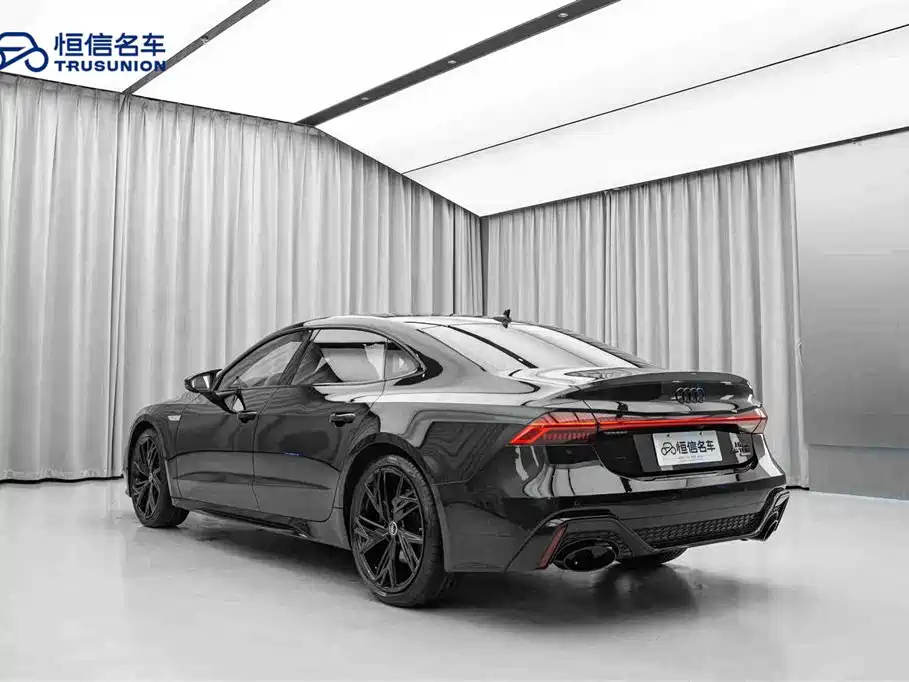 Audi A7L 2024 45 TFSI quattro S-line Black Warrior Edition фото 7