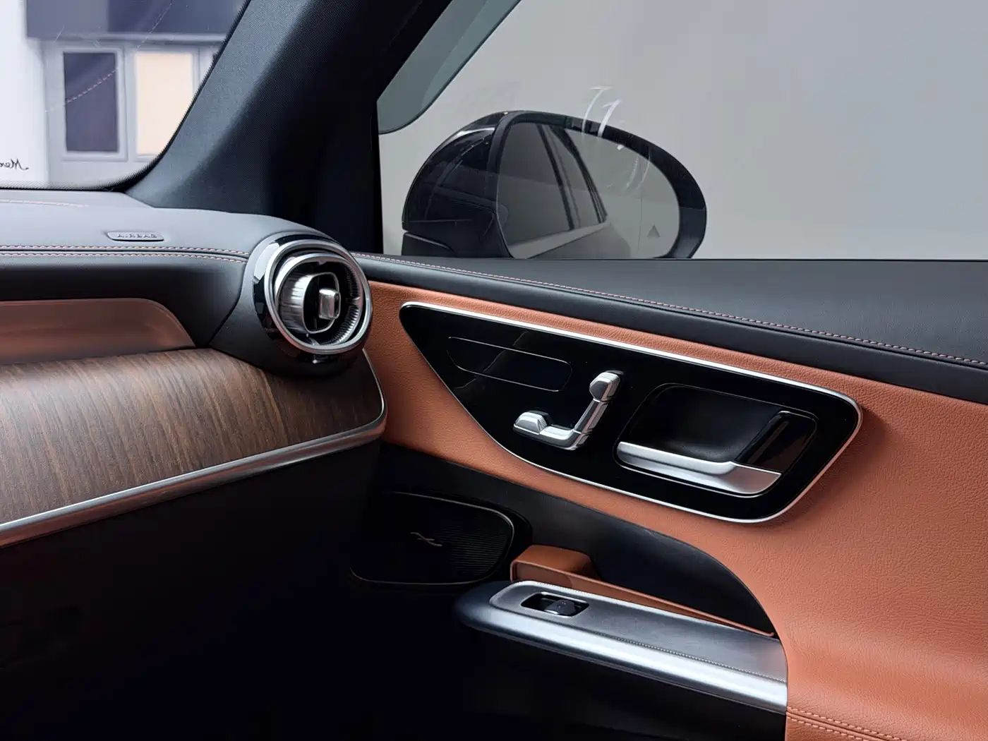 Photo 26 - Mercedes-Benz GLC