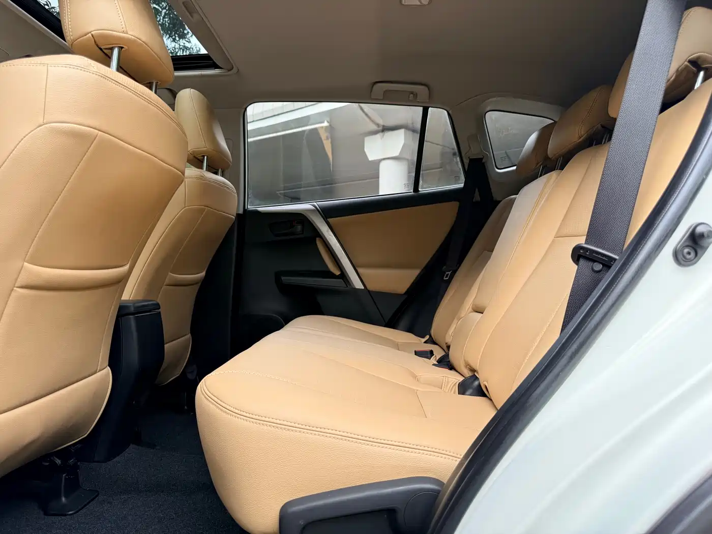 Toyota RAV4 Rongfang 2019 2.0L CVT 2WD Trend Edition China VI фото 5