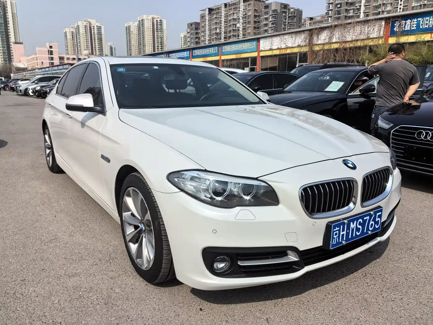 BMW 5 Series 2017 525Li Leading Edition фото 2