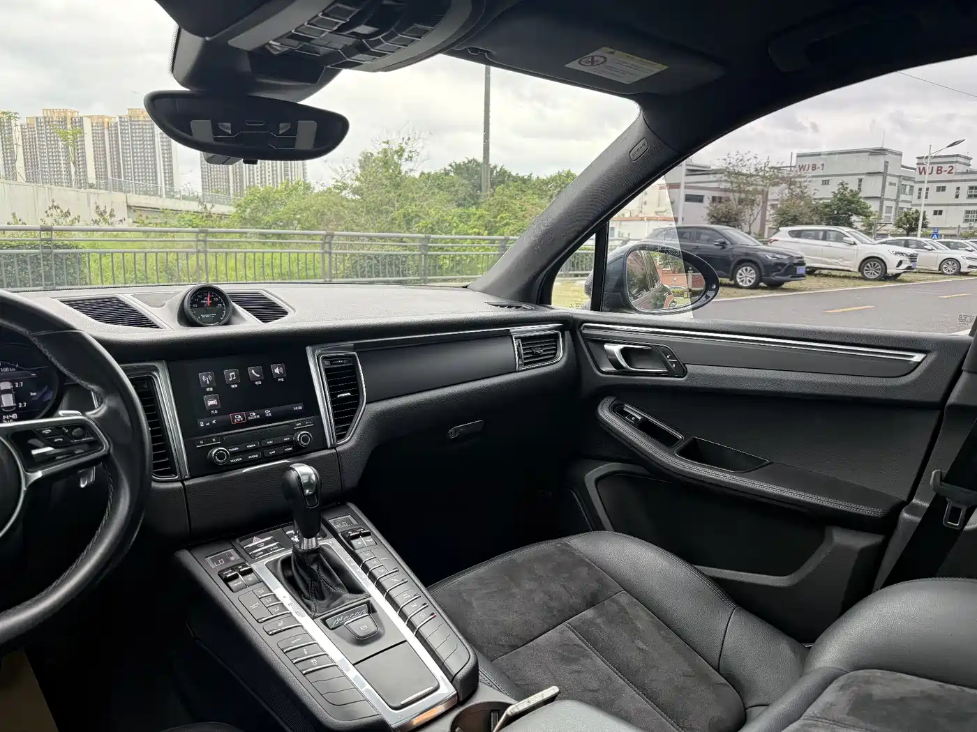 Porsche Macan 2017 Macan 2.0T фото 21