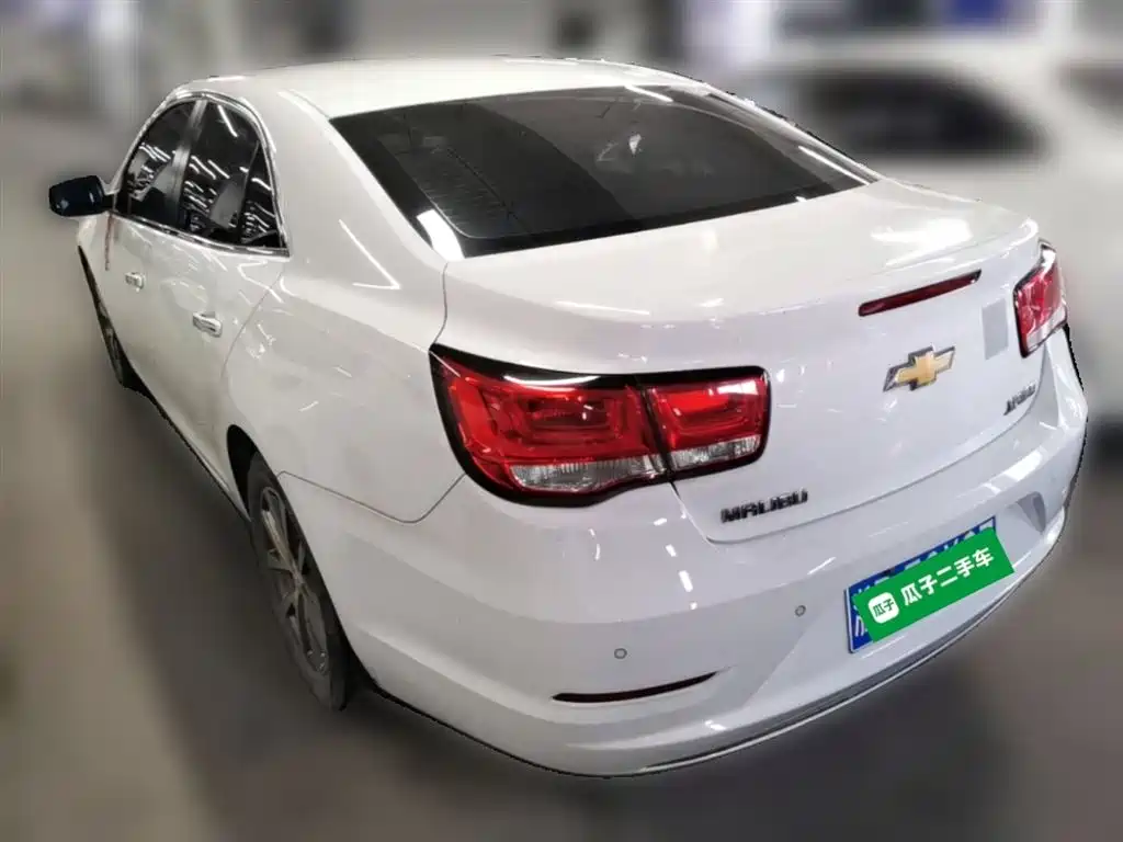 Chevrolet Malibu 2016 2.0L Automatic Luxury фото 9