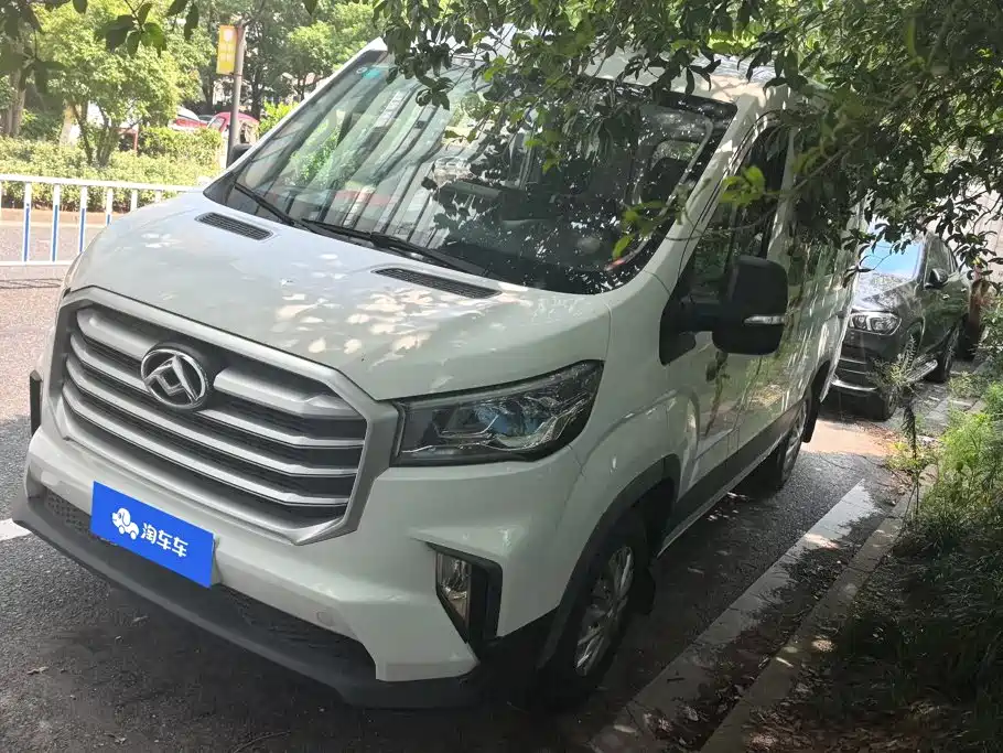 Maxus Xintu V90 2020 2020 2.0T Manual YunJie Edition FWD Single Rear Tire Short Wheelbase Medium Roof 6-seater