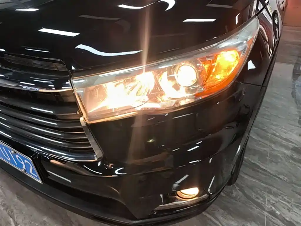 Toyota Highlander 2017 2.0T 4WD Elite 7-Seater фото 24