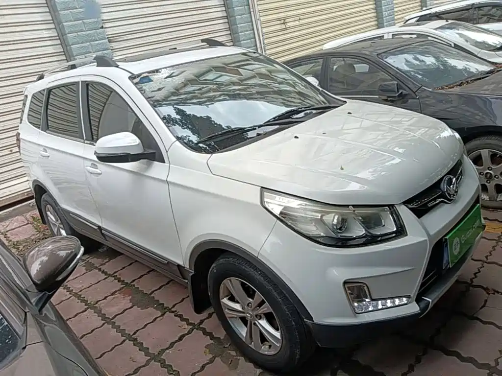 BAIC Huansu S3 2017 2017 1.5L Manual Luxury