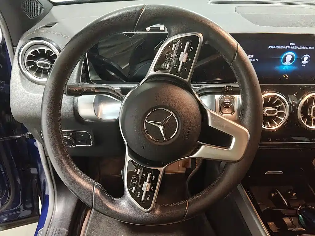 Mercedes-Benz GLB 2020 2020 GLB 200 Fashion