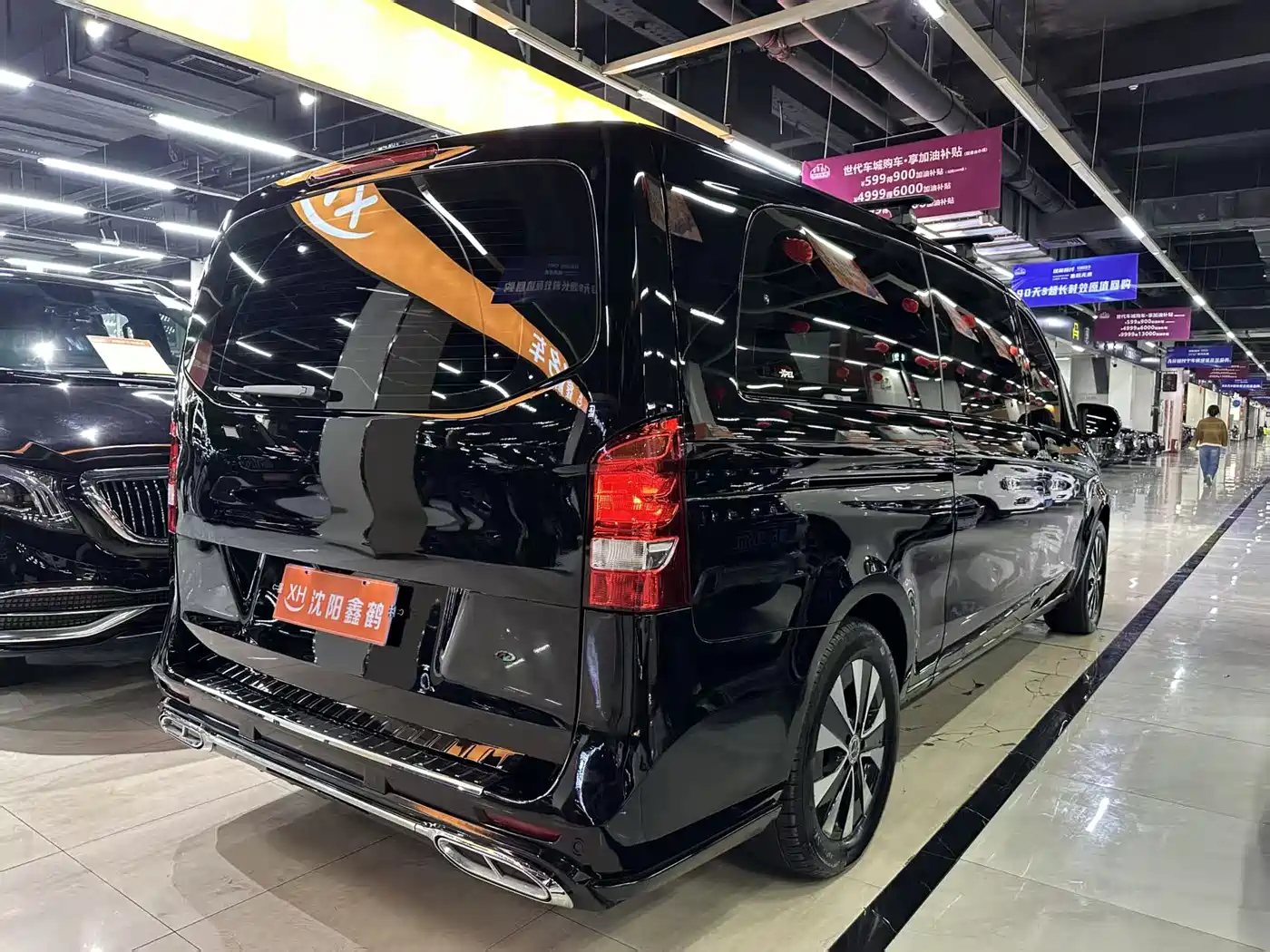 Mercedes-Benz Vito 2023 2.0T Elite 7-Seater фото 16