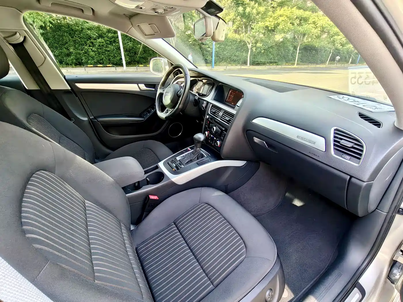 Фото 11 - Audi A4L
