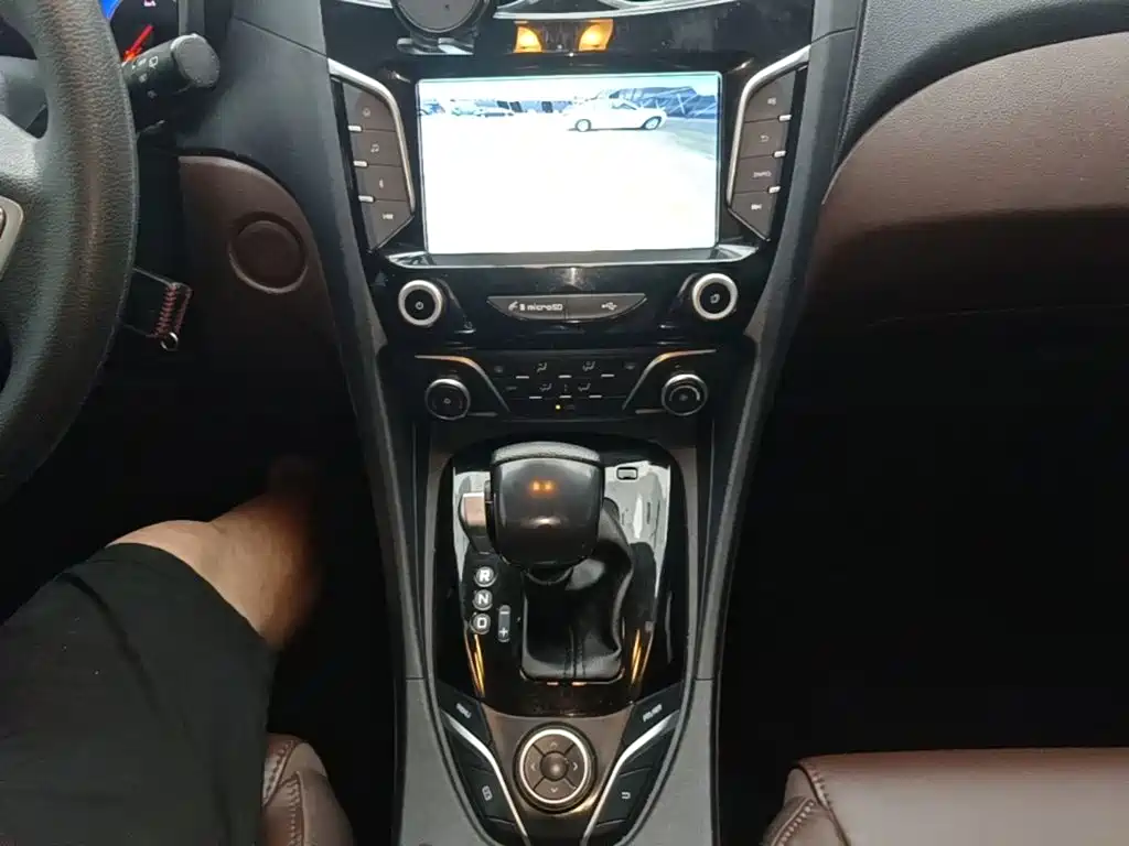 Haima Famila MPV 2019 2017 7-Seater 1.5T Automatic Value Edition
