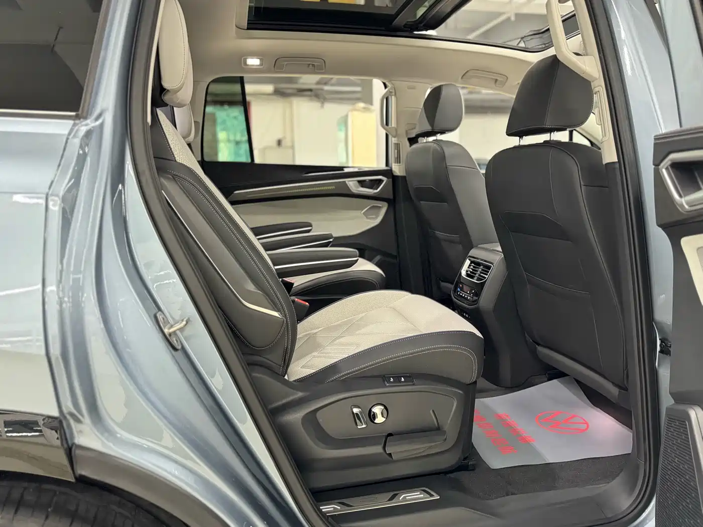 Volkswagen Talagon 2025 450TSI R-Line 6-Seater фото 29