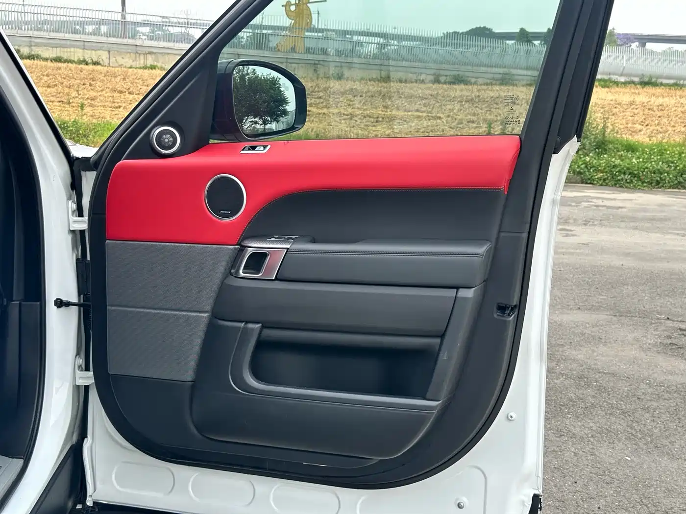 Land Rover Range Rover Sport 2021 3.0 L6 Gloss Black Edition фото 21