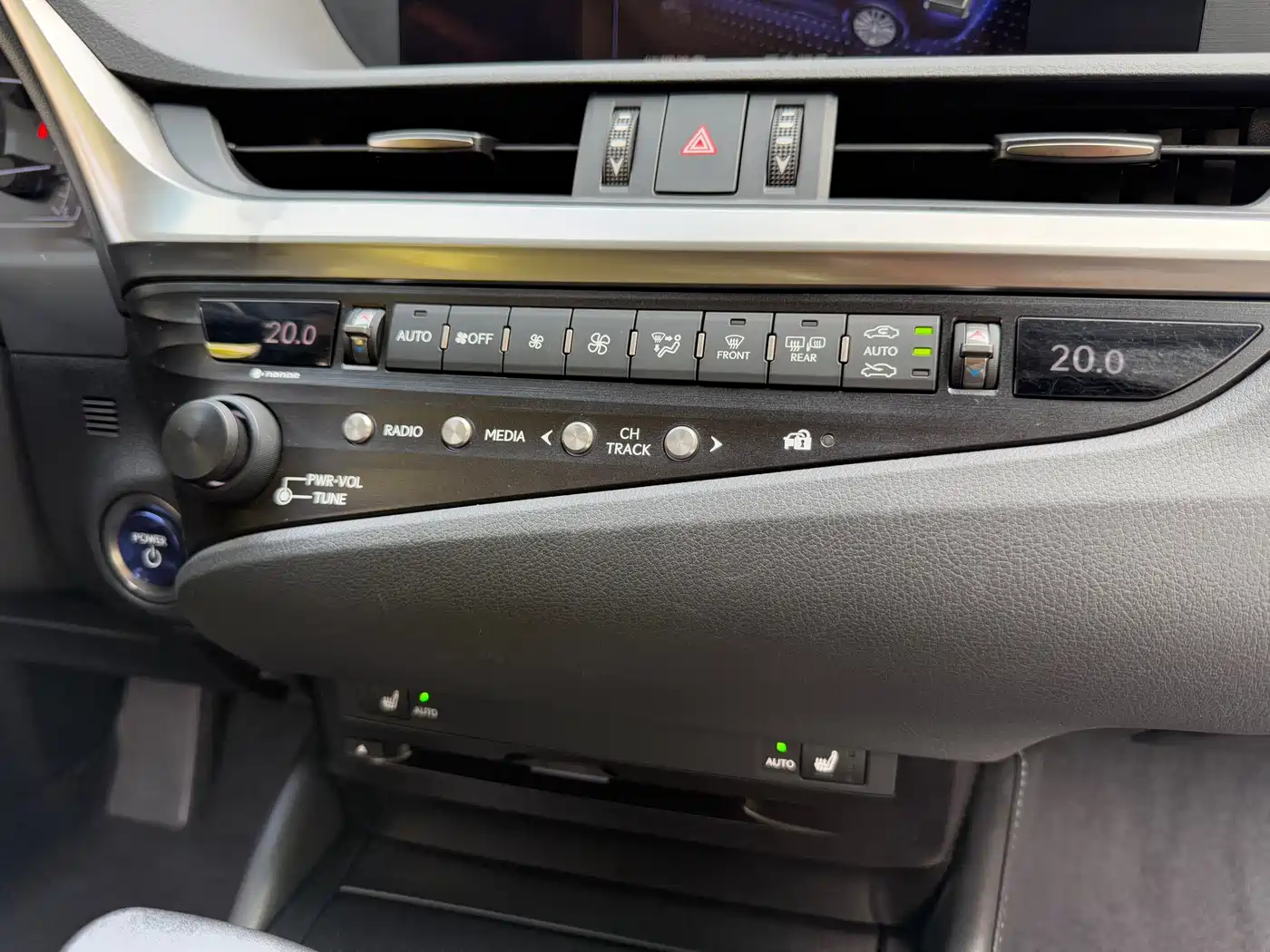 Lexus ES 2018 300h Excellence Edition China V фото 16