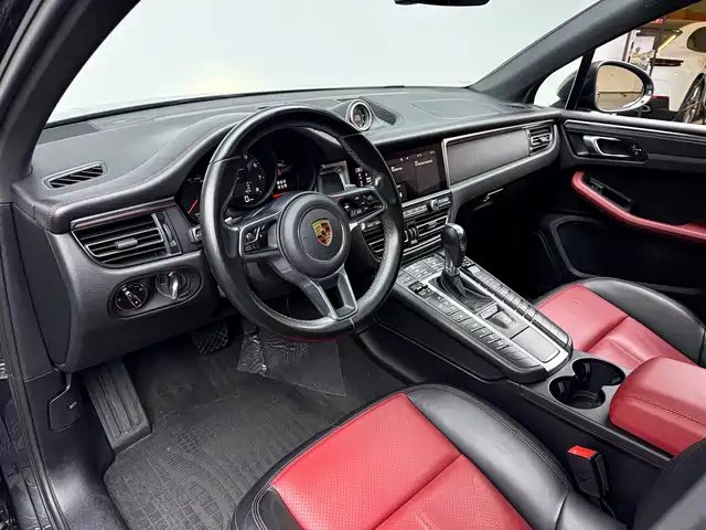 Porsche Macan 2021 Macan 2.0T — фото 4