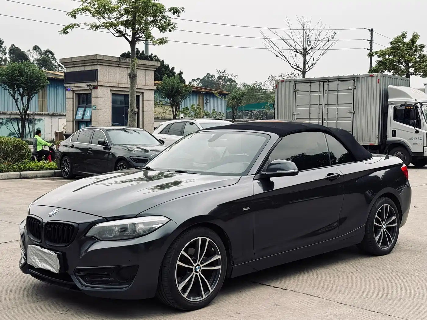 BMW 2 Series (Import) 2018 220i Convertible Coupe Sport Design Package