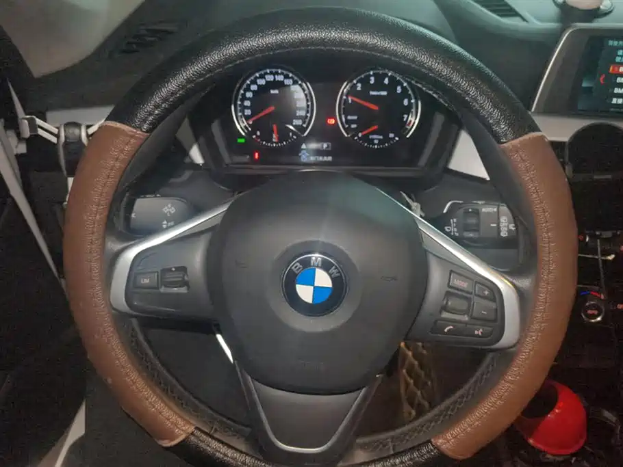 BMW X1 2018 sDrive20Li Leading Model фото 15