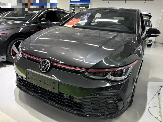 VOLKSWAGEN GOLF GTI
