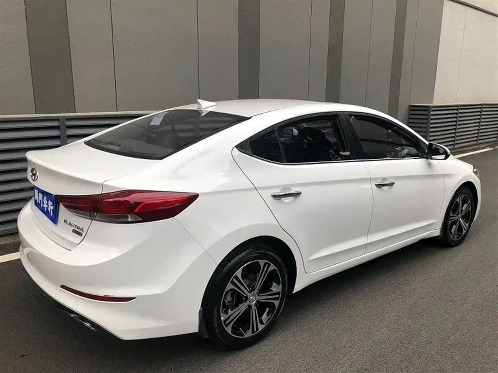 Hyundai Elantra 2019 1.4T Dual-clutch XuanDong·Vitality Type фото 13