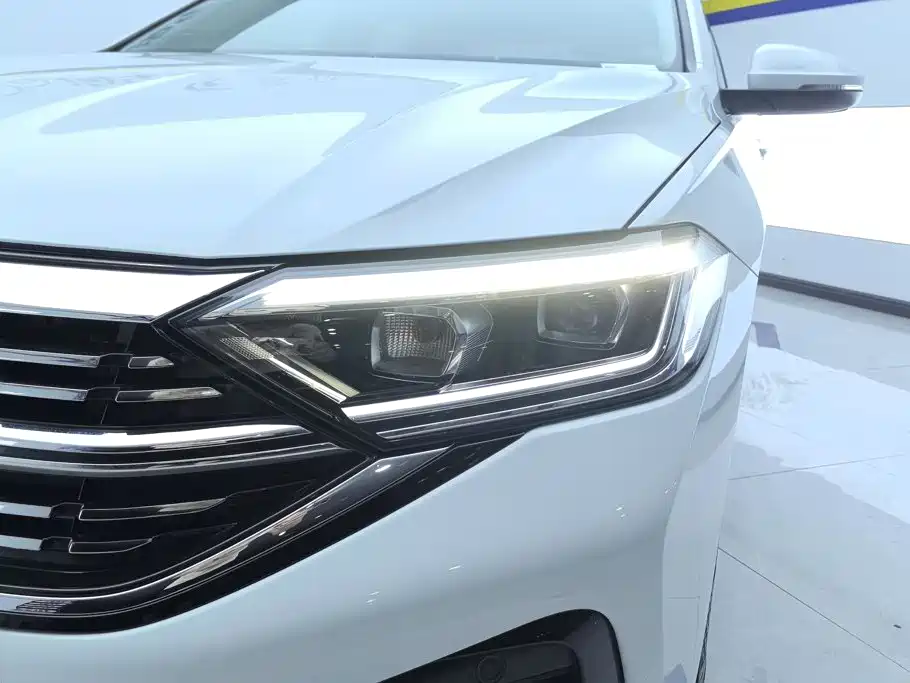 Volkswagen Sagitar, миниатюра 5