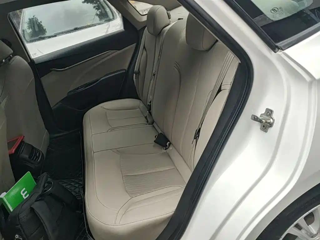 Buick Excelle 2017 15N Automatic Elite фото 17