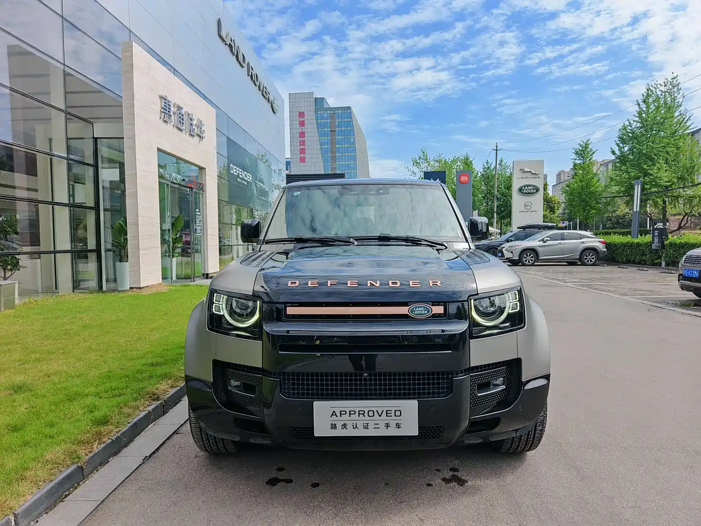 Land Rover Defender 2025 110 3.0T P400 X фото 2